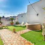 150Mq Rooftop Paradise - Spacious Private Terrace